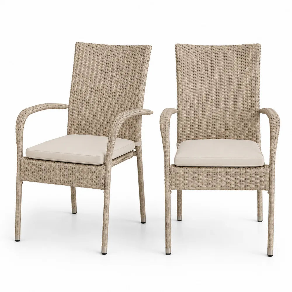 Lot de 2 chaises en résine tressée beige avec coussins en polyester