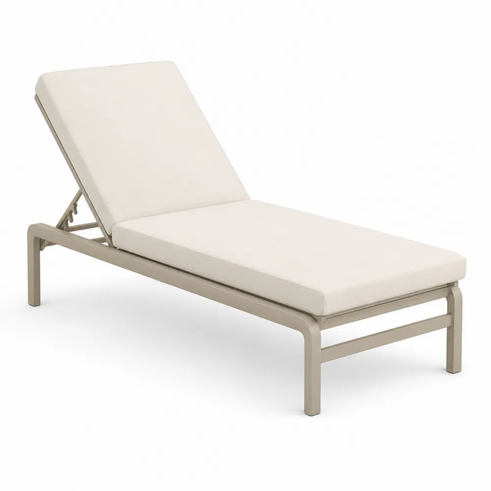 Chaise longue en aluminium avec coussin en polyester beige